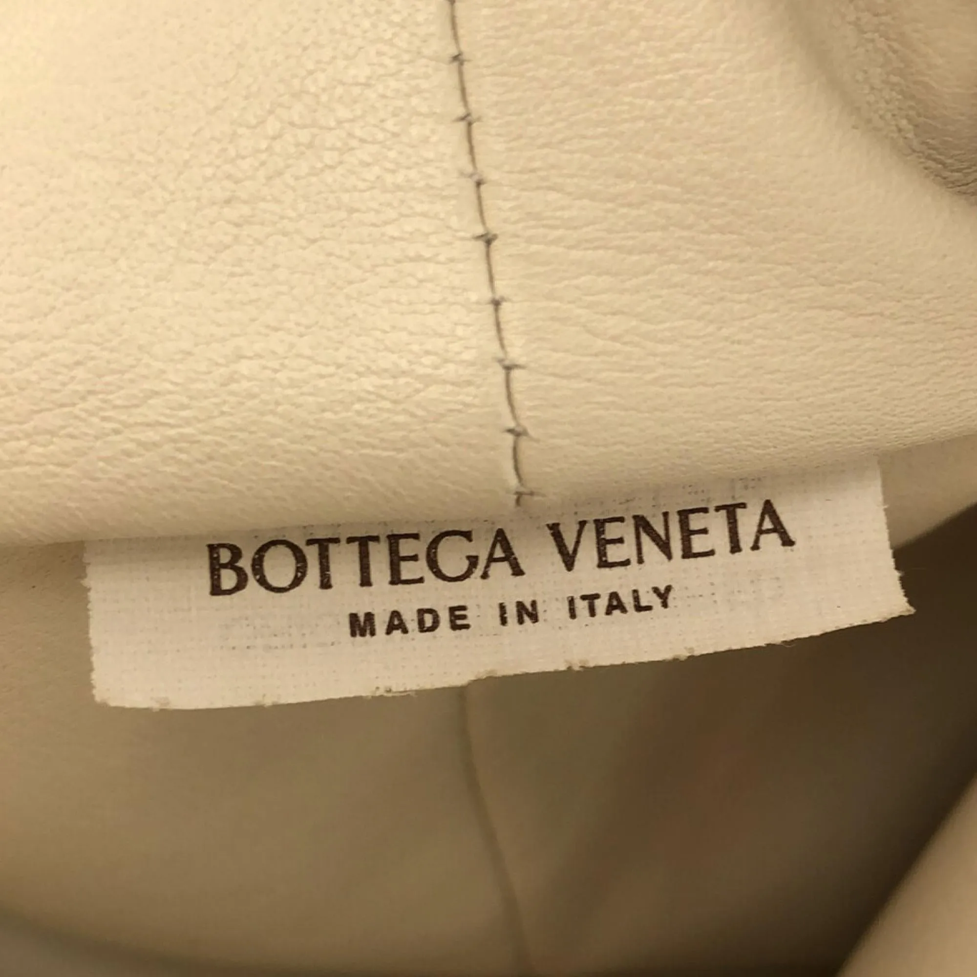 Bottega Veneta Double Knot Handbag (SHG-GnBaKC)