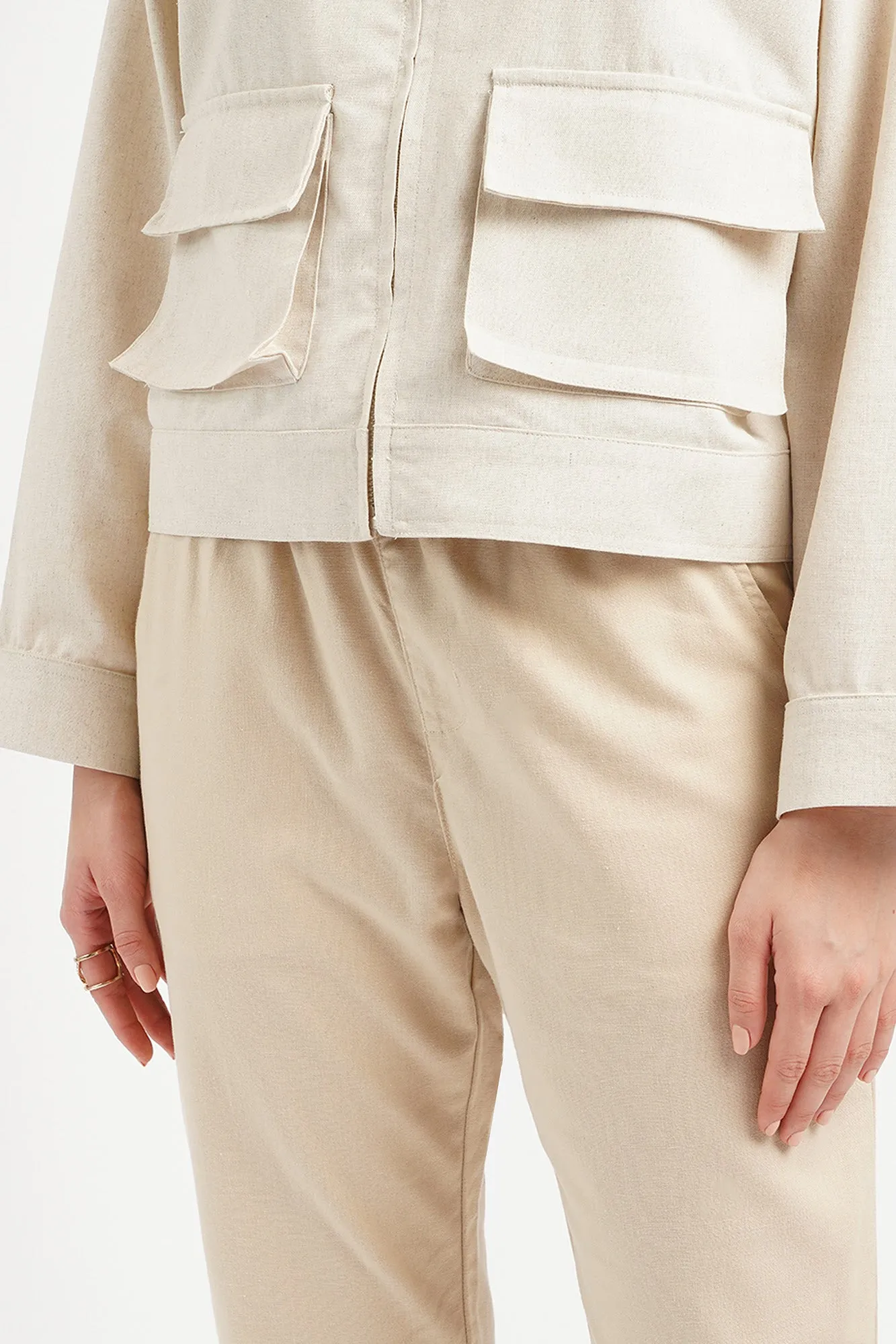 Chic Fit Linen Pull-On Trousers