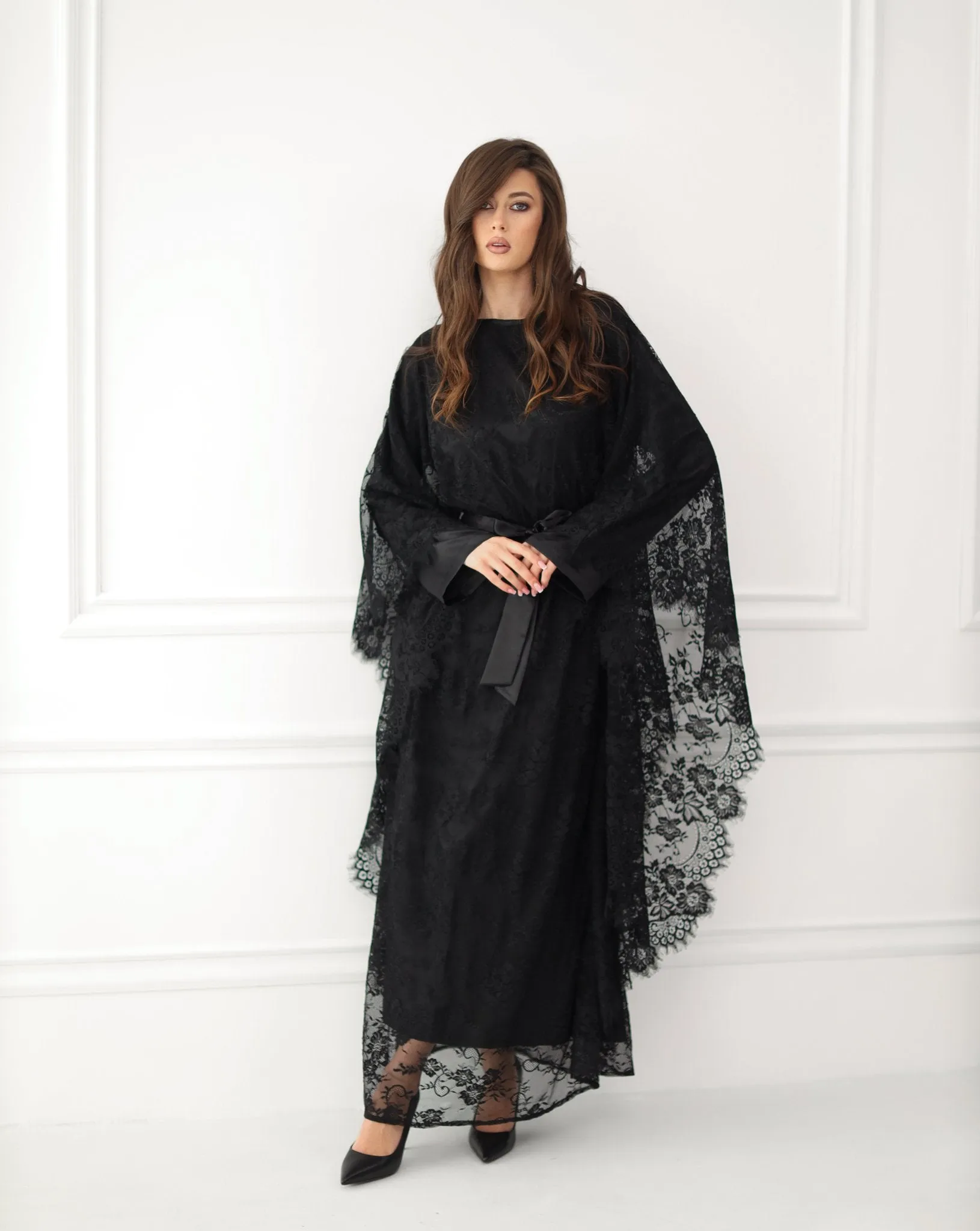 Lulu Closed Lace Abaya With Slip Dress