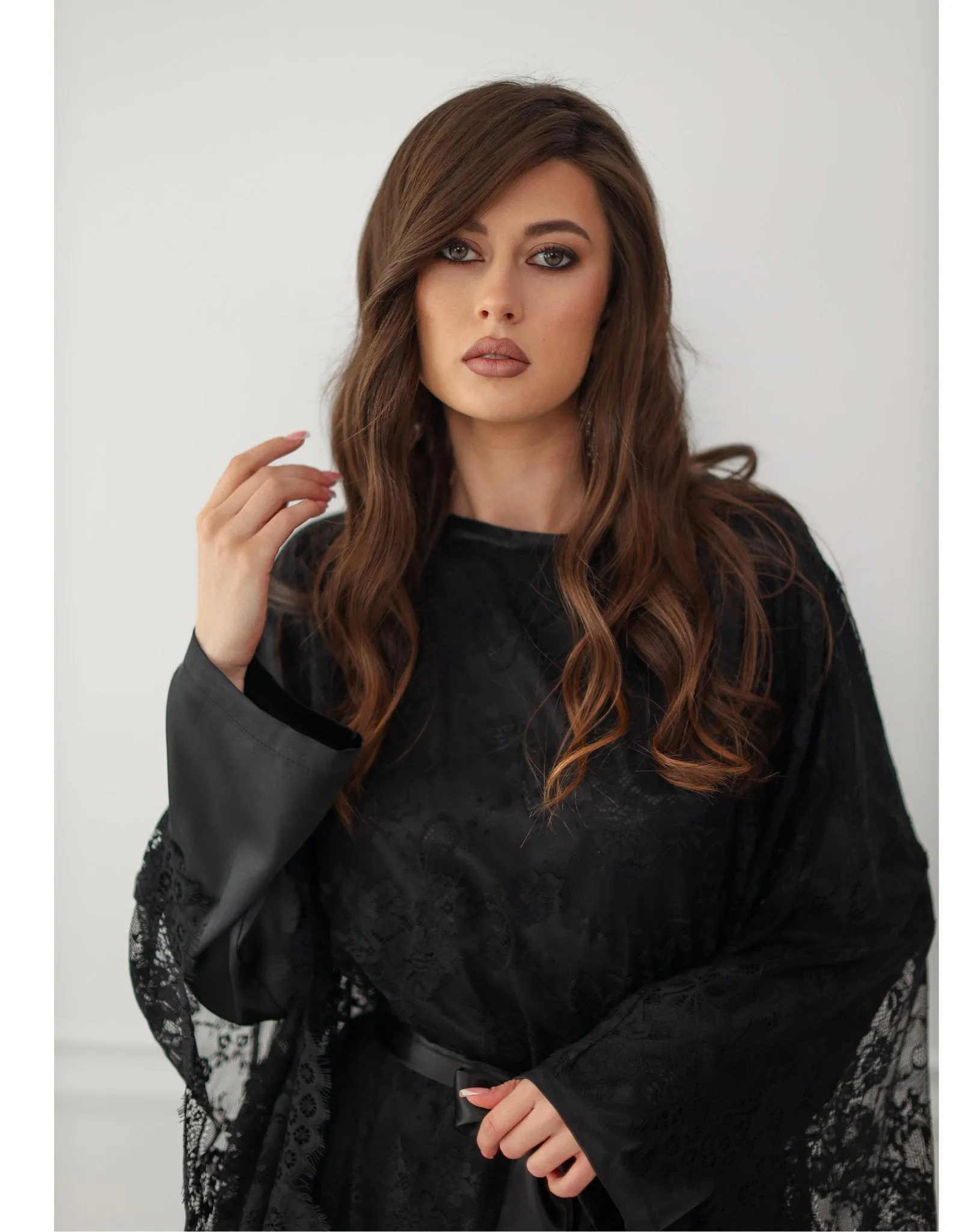 Lulu Closed Lace Abaya With Slip Dress