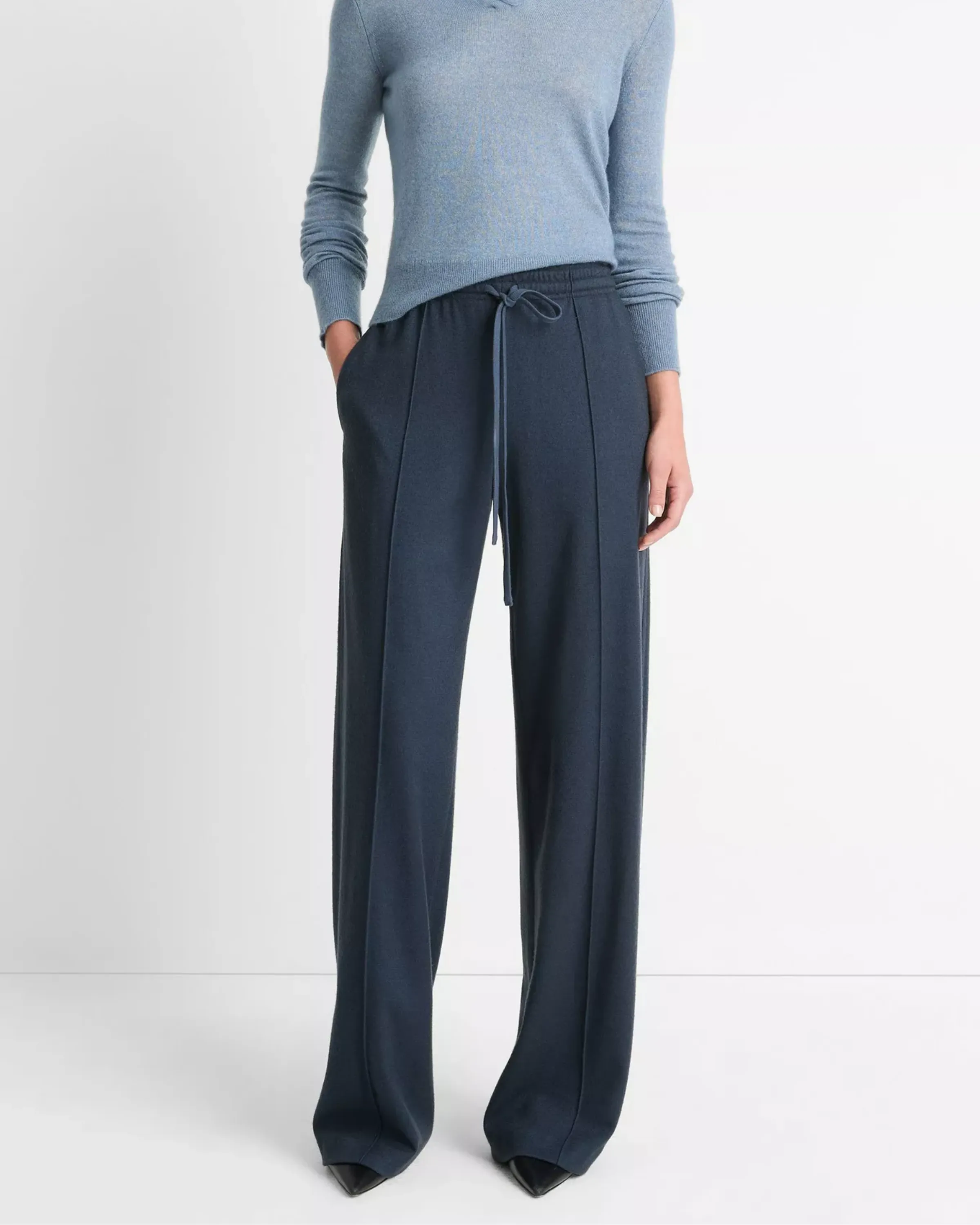 Vince Mid Rise Drawstring Pull On Pant in Tide Stone