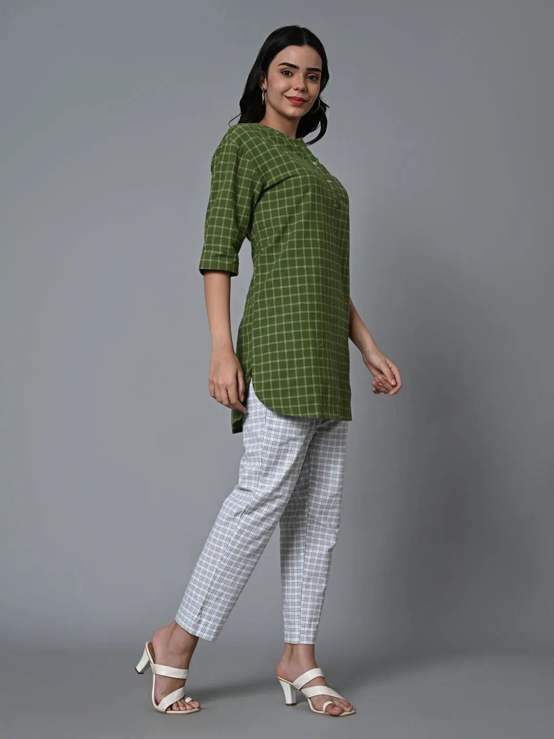 Women's Green Cotton Linen Regular Fit Kurta