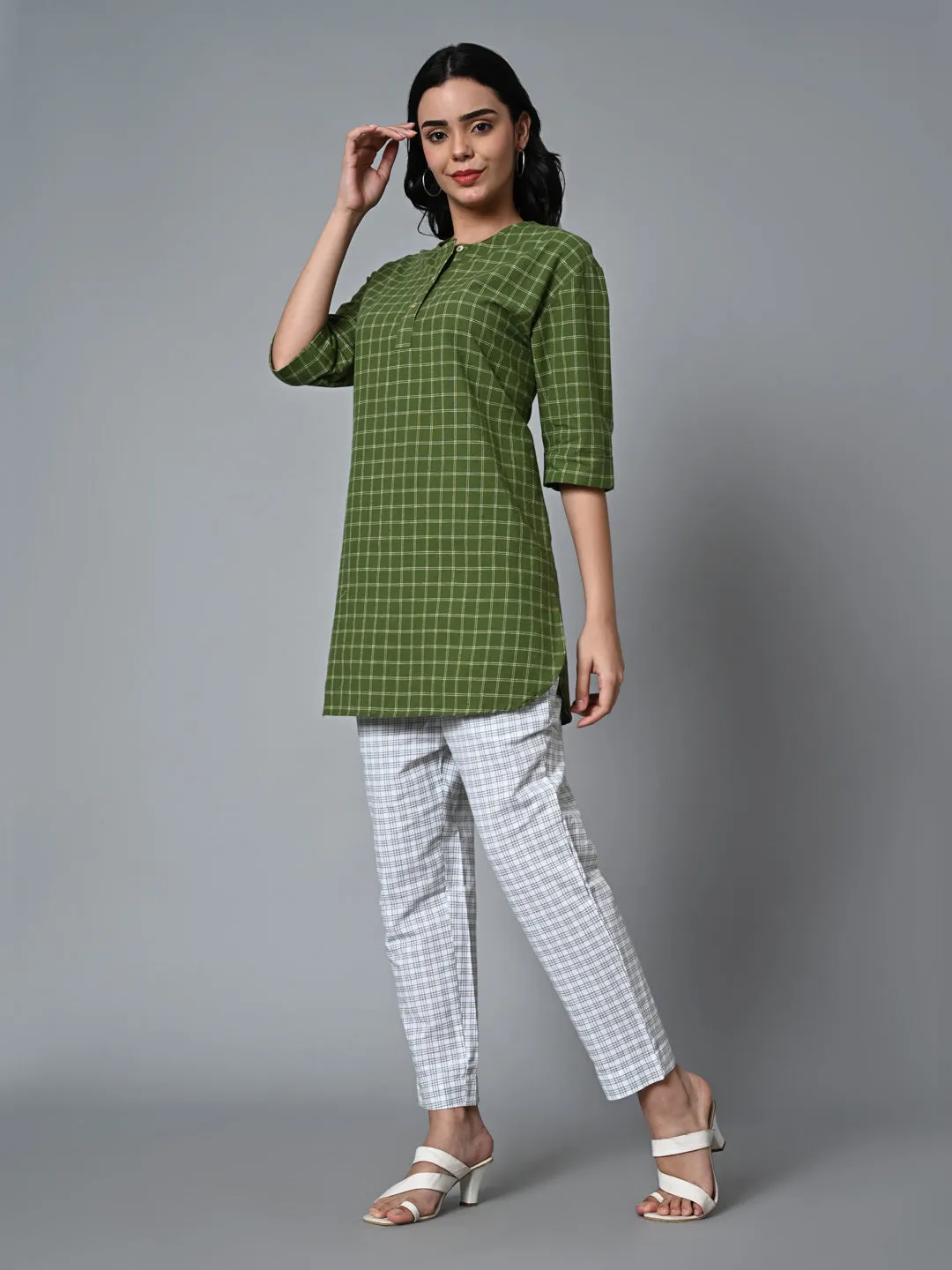 Women's Green Cotton Linen Regular Fit Kurta