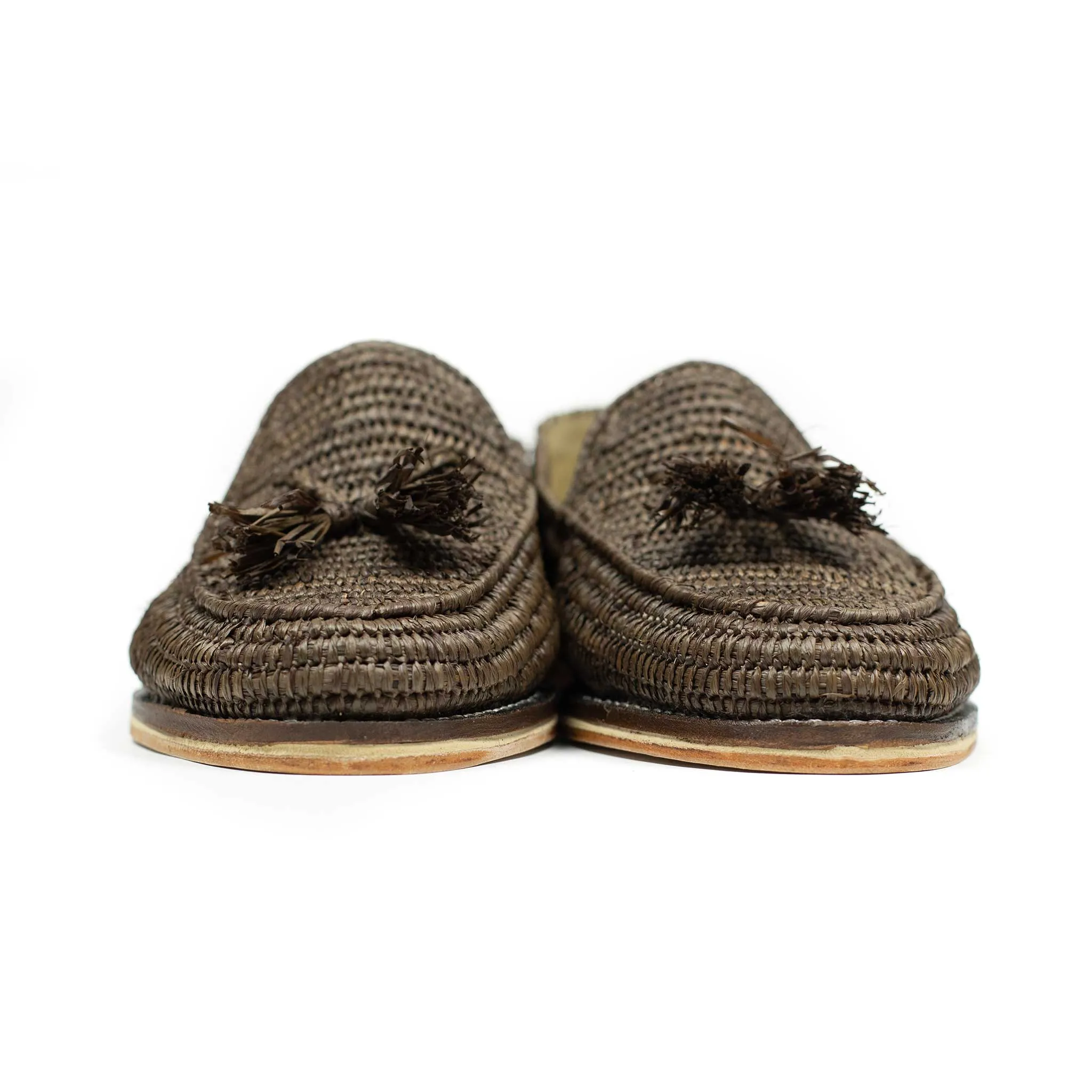 x El Karti: handmade Moroccan raffia tassel loafers, brown