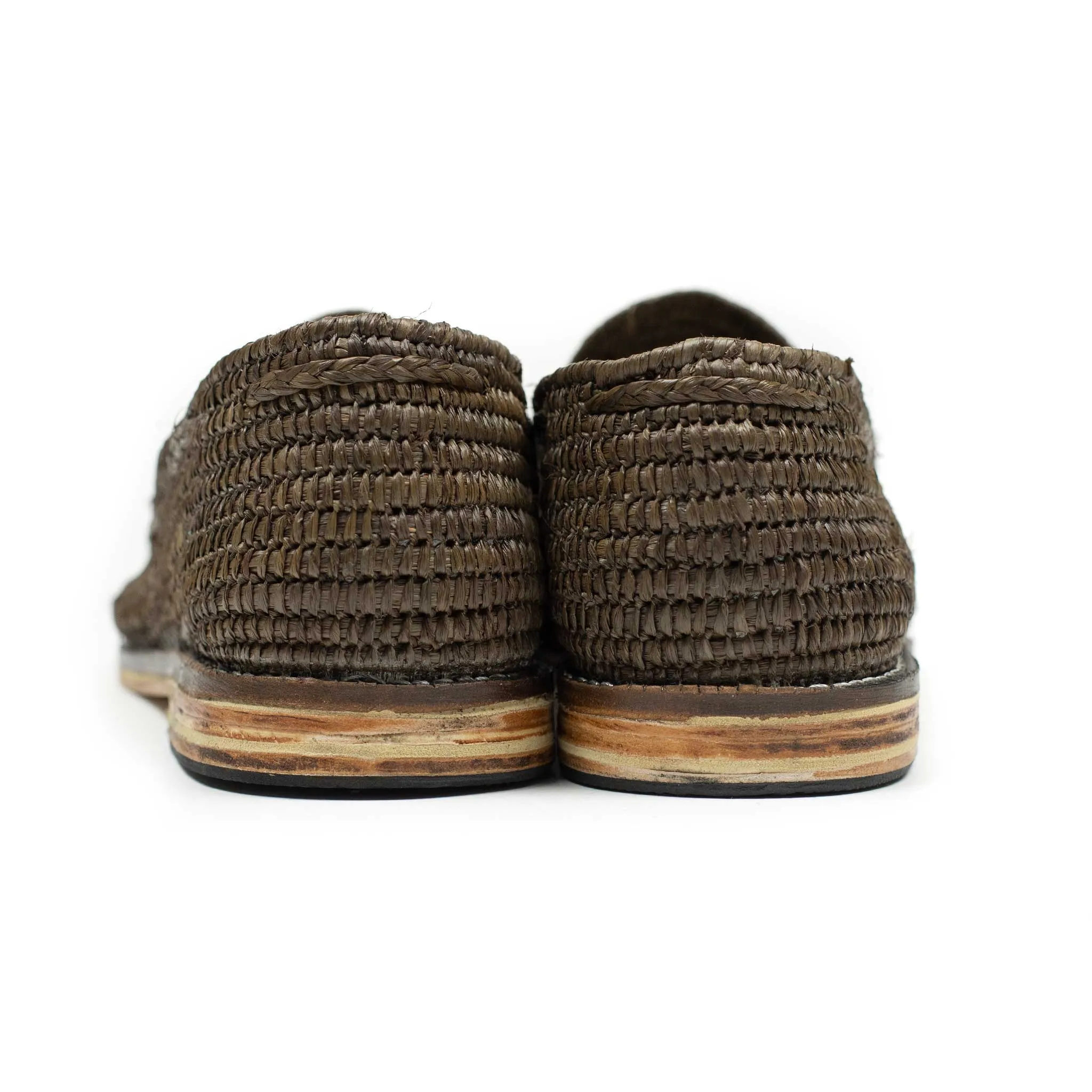 x El Karti: handmade Moroccan raffia tassel loafers, brown