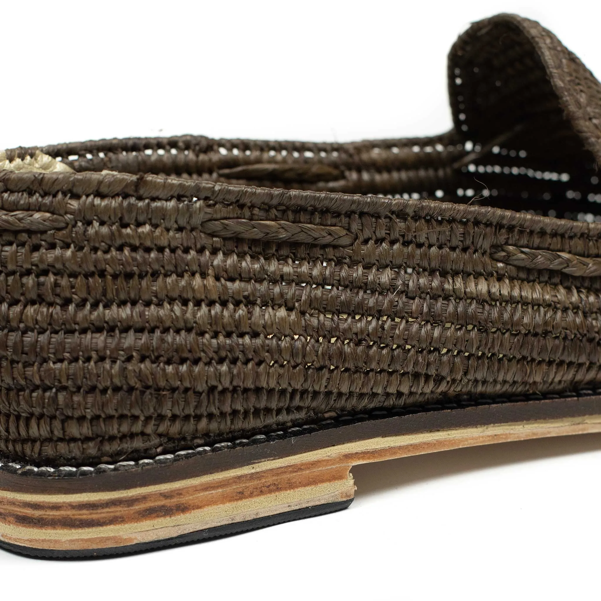 x El Karti: handmade Moroccan raffia tassel loafers, brown